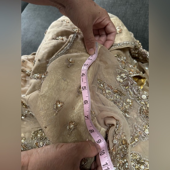 Pakistani/Indian Beautiful reception wedding bridal dress - Picture 16 of 17